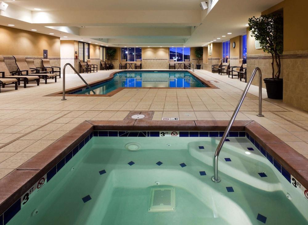 Hampton Inn & Suites Fairbanks Zewnętrze zdjęcie