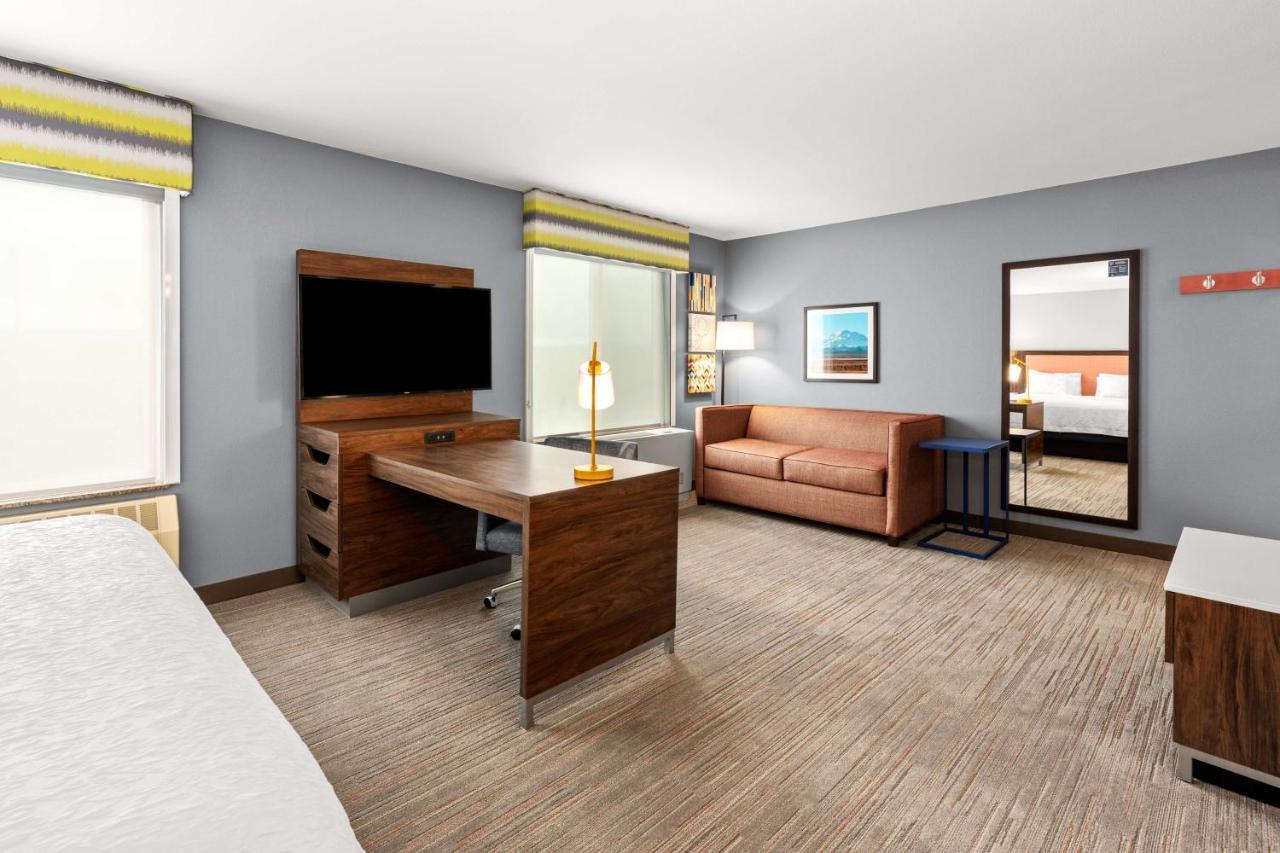 Hampton Inn & Suites Fairbanks Zewnętrze zdjęcie