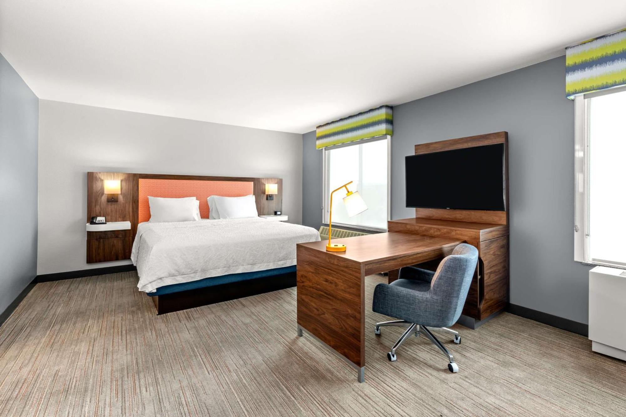 Hampton Inn & Suites Fairbanks Zewnętrze zdjęcie