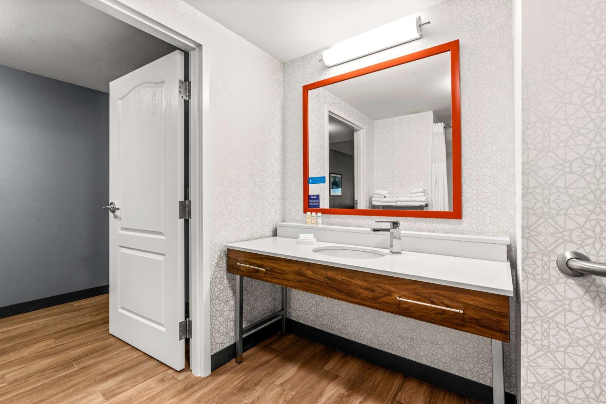 Hampton Inn & Suites Fairbanks Zewnętrze zdjęcie