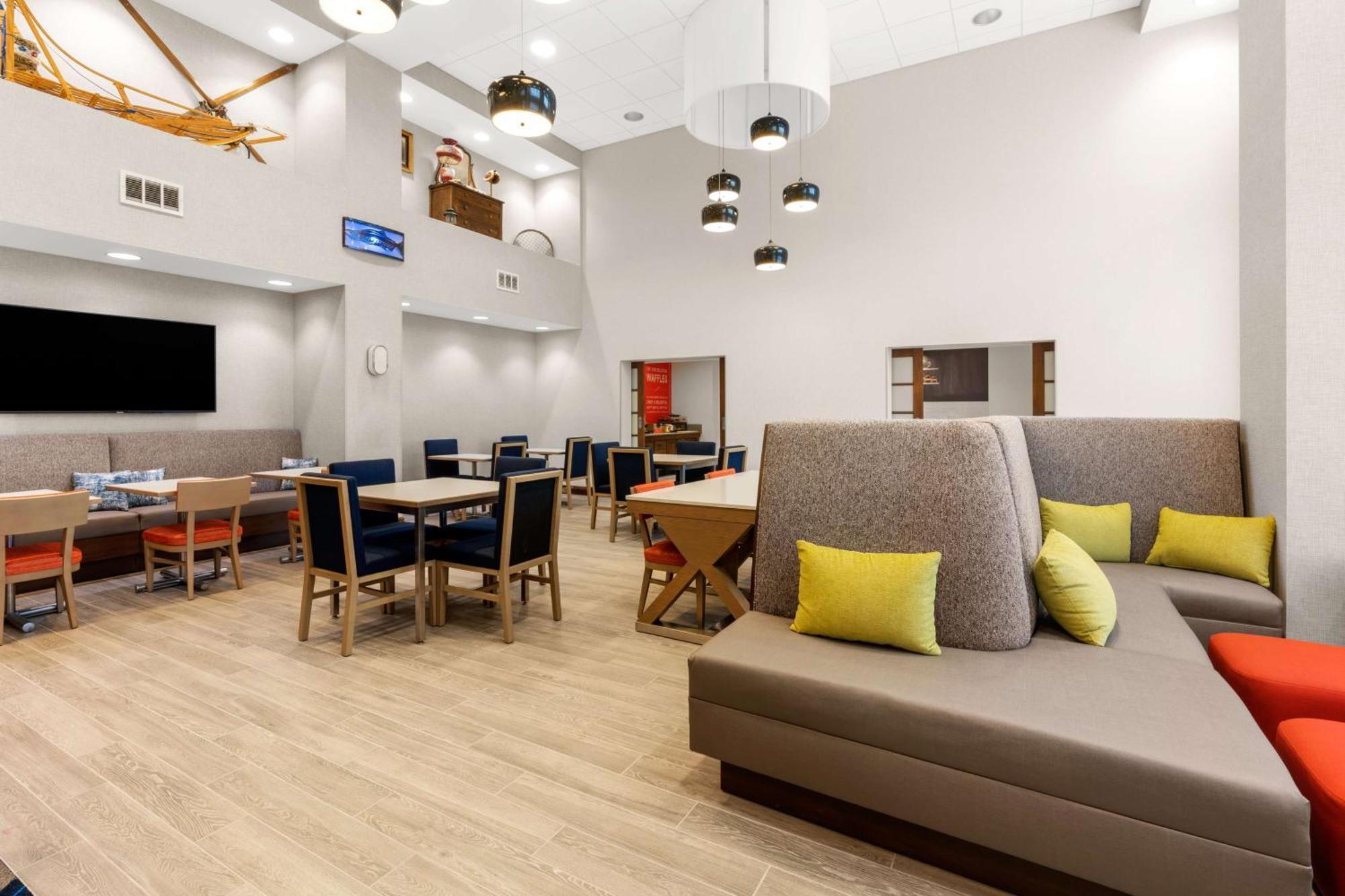 Hampton Inn & Suites Fairbanks Zewnętrze zdjęcie