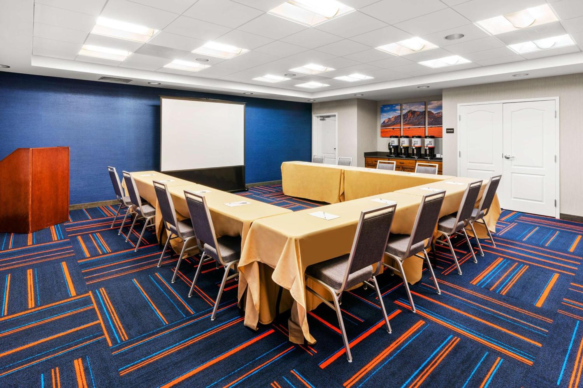 Hampton Inn & Suites Fairbanks Zewnętrze zdjęcie