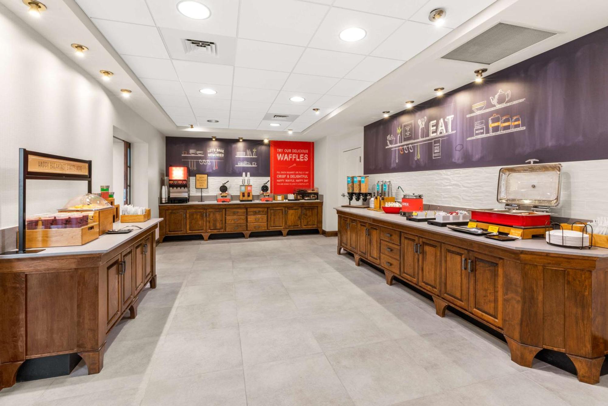 Hampton Inn & Suites Fairbanks Zewnętrze zdjęcie